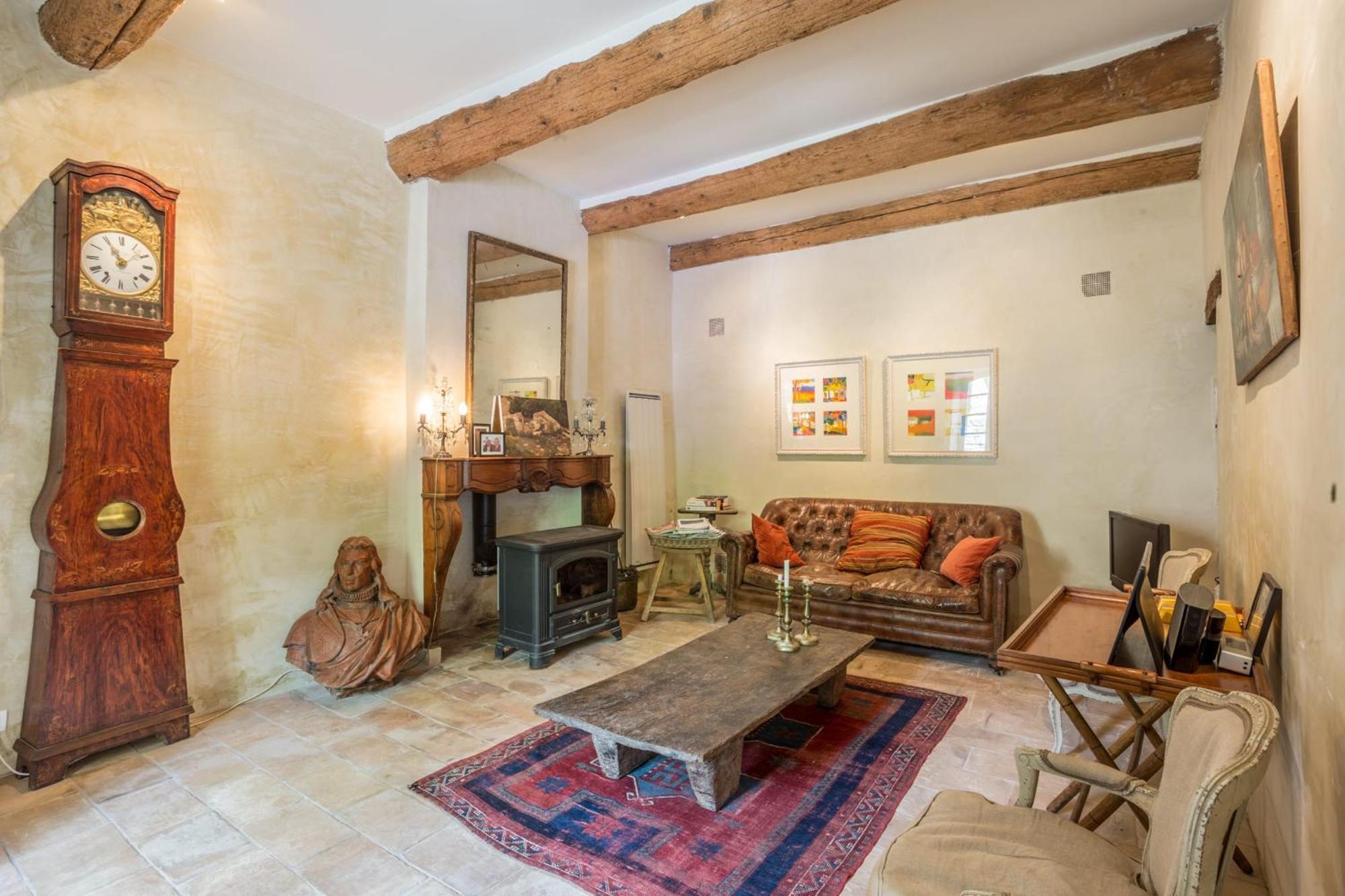 La Maison Des Artistes Menerbes Bagian luar foto